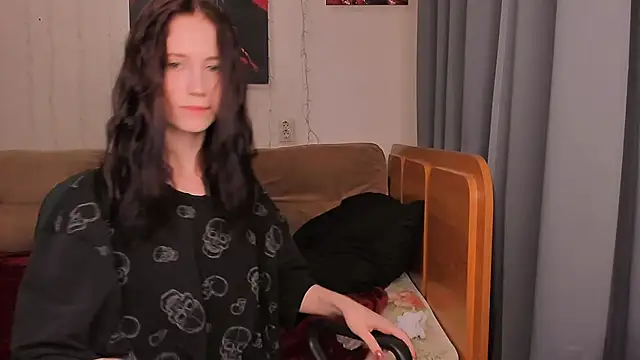 Snapshot of zaebali_ chatting on 02-07-26, 05:27 zaebali online show from 02-07-26, 05:27