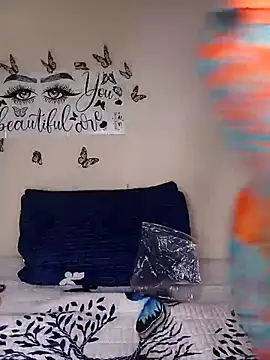 Snapshot of Young_Slut21 chatting on 09-19-25, 12:23 Young Slut21 online show from 09-19-25, 12:23