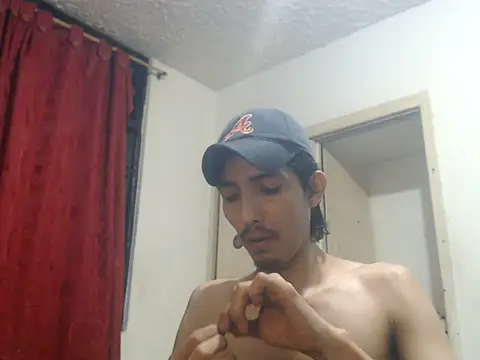 snackontime18 online show from 08-02-26, 04:33