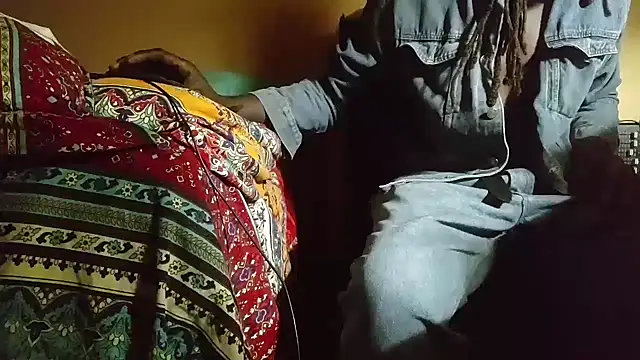 EYEzIAM online show from 11-06-25, 09:54