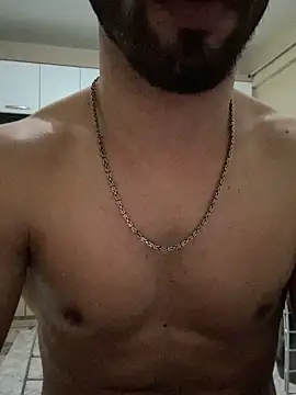 Snapshot of LUKADDES chatting on 03-29-26, 10:54 LUKADDES online show from 03-29-26, 10:54