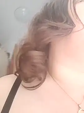 Feuchtekitty92xh online show from 09-24-25, 07:12