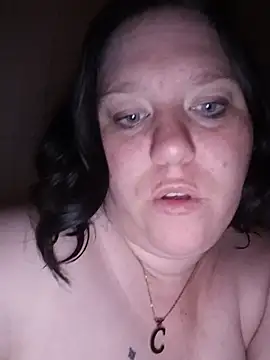 Feuchtekitty92xh online show from 10-25-25, 07:52