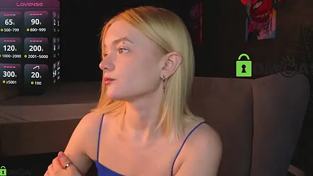 Carrie Foster online show from 04-21-26, 03:50