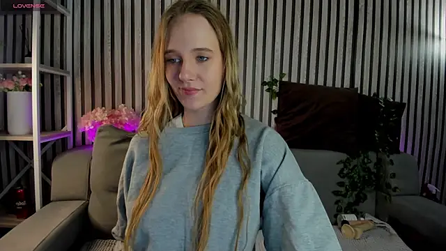 Casey Sweeet online show from 04-24-26, 02:08