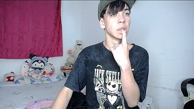 lucky stricke online show from 10-21-25, 03:40