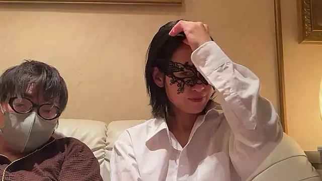 Snapshot of 21yuri27 chatting on 11-17-25, 01:50 21yuri27 online show from 11-17-25, 01:50