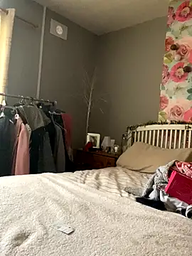 Sassylady online show from 10-15-25, 03:01