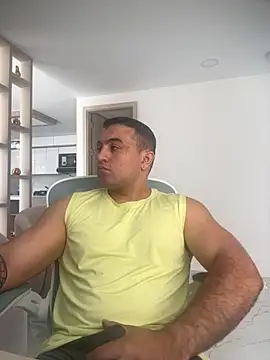 Snapshot of DoctorArabe3 chatting on 11-18-25, 03:27 DoctorArabe3 online show from 11-18-25, 03:27