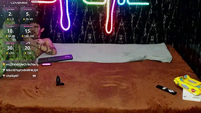 Snapshot of nextboywell1 chatting on 12-13-25, 07:53 nextboywell1 online show from 12-13-25, 07:53