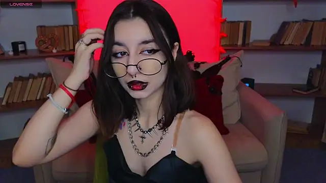 Mistress  Marcelline online show from 09-26-25, 01:42