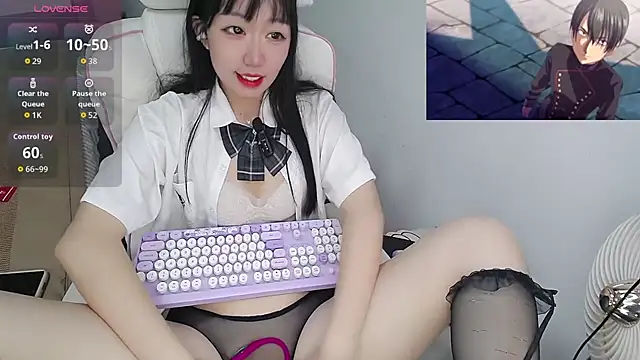 Angela-AMY online show from 10-17-25, 03:31