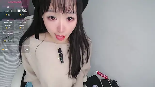 Angela-AMY online show from 10-25-25, 12:56