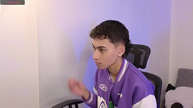 yulian vasquez online show from 09-23-25, 12:19