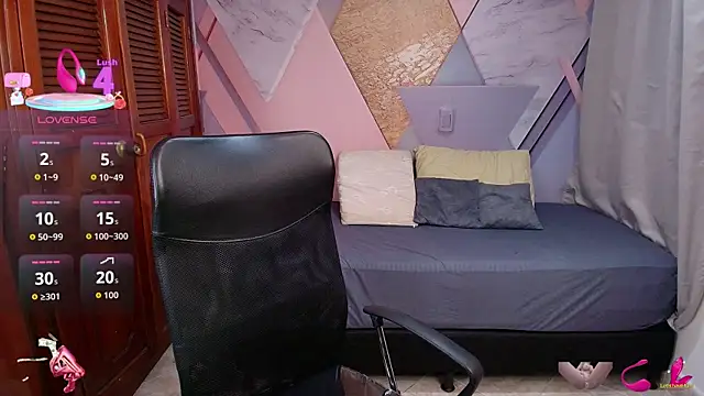 sharlottxl online show from 12-20-25, 01:12