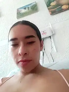 Valenn fernandez online show from 04-21-26, 03:39