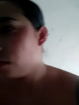 Valenn fernandez online show from 04-23-26, 03:14