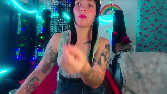 Snapshot of Mitsuha_gate chatting on 11-15-25, 02:46 Mitsuha gate online show from 11-15-25, 02:46