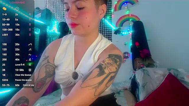 Snapshot of Mitsuha_gate chatting on 11-26-25, 02:29 Mitsuha gate online show from 11-26-25, 02:29