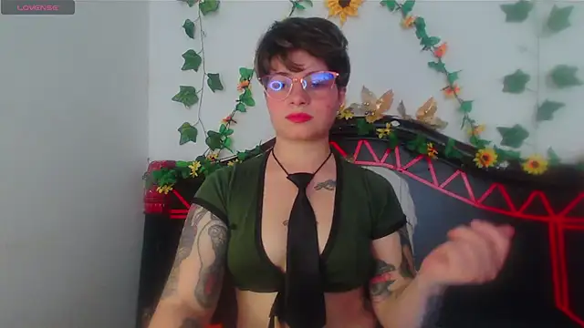 Mitsuha gate online show from 05-30-26, 05:10