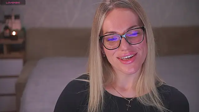 Vanille Mystery online show from 03-09-26, 10:03