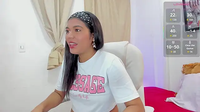 andrea sanchezz online show from 11-20-25, 07:13