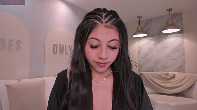 EsmeraldaGrace1 online show from 10-02-25, 03:24