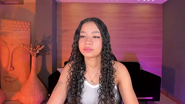 SophieHouston  online show from 10-22-25, 04:35