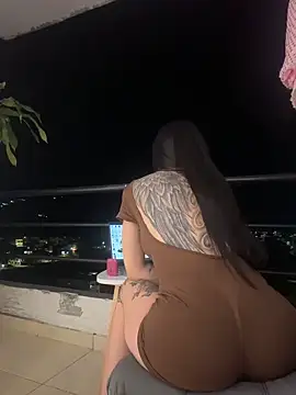 Snapshot of MilaLawrence chatting on 10-22-25, 11:26 MilaLawrence online show from 10-22-25, 11:26