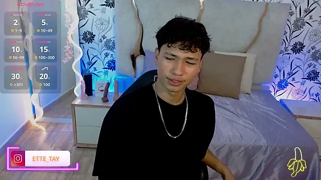 Ette tay online show from 10-24-25, 03:14