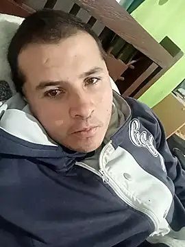 Snapshot of santiii___12 chatting on 02-04-26, 03:01 santiii 12 online show from 02-04-26, 03:01