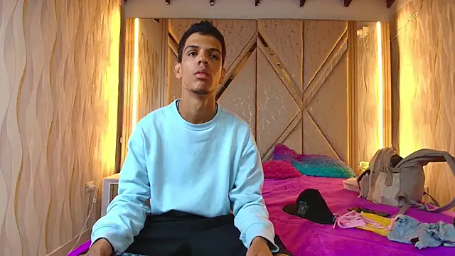 Hotcouple 222 online show from 11-06-25, 07:31