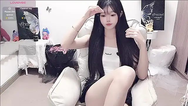 -EEBABY online show from 05-17-26, 07:43