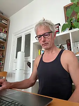 SexyLeon8 online show from 09-15-25, 09:20