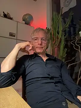 SexyLeon8 online show from 03-12-26, 06:03