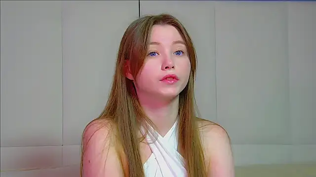 Snapshot of KeiraAsti chatting on 10-07-25, 06:16 KeiraAsti online show from 10-07-25, 06:16