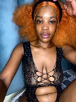 Snapshot of Caramel_Mellow chatting on 01-16-26, 11:31 Caramel Mellow online show from 01-16-26, 11:31