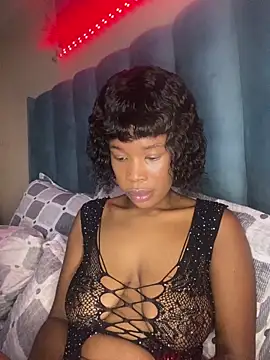 Snapshot of Caramel_Mellow chatting on 02-18-26, 09:22 Caramel Mellow online show from 02-18-26, 09:22