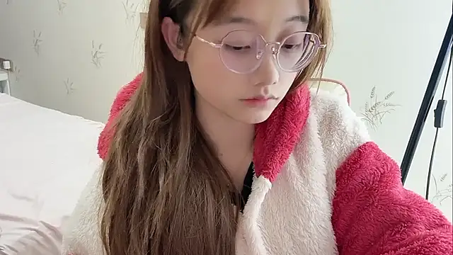 Snapshot of puppy-999 chatting on 03-06-26, 03:08 puppy-999 online show from 03-06-26, 03:08