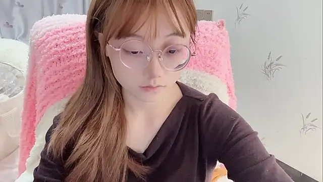 Snapshot of puppy-999 chatting on 03-08-26, 02:21 puppy-999 online show from 03-08-26, 02:21