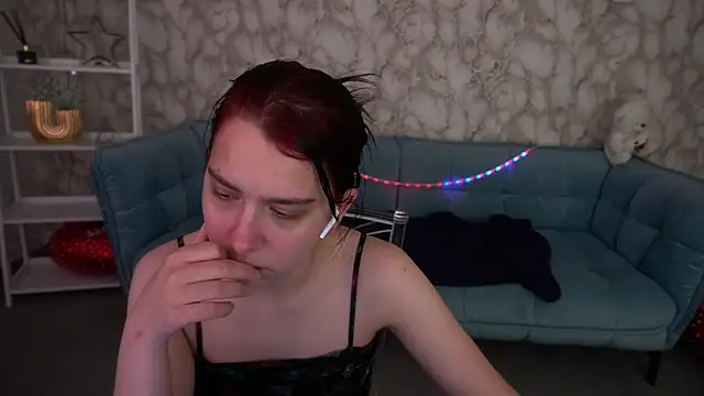 LiviaShy online show from 04-21-26, 07:28