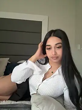 LilMisIndianx online show from 12-17-25, 03:07