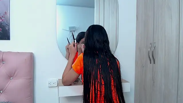 pinky f00x online show from 12-20-25, 07:21