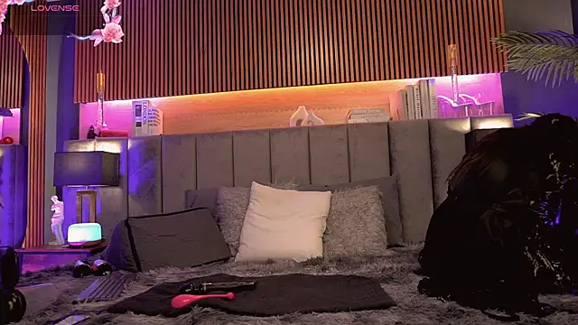 Angelina Dior online show from 07-21-26, 04:20