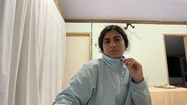 deusaludovica online show from 07-09-26, 03:10