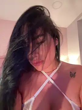 Bella  Wood online show from 10-16-25, 08:21