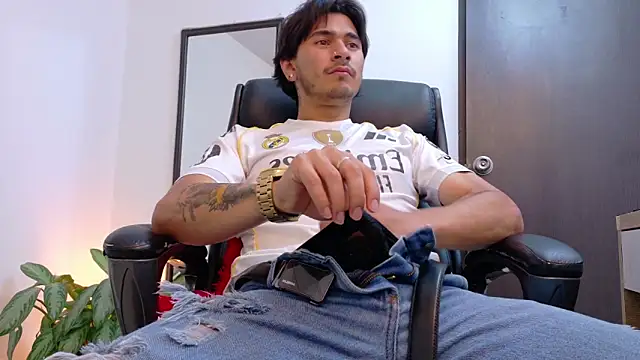 Elian savoy online show from 04-15-26, 10:54