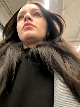 Snapshot of Cum_girlss chatting on 09-25-25, 03:43 Cum girlss online show from 09-25-25, 03:43