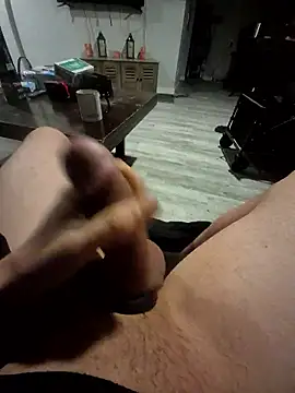 Snapshot of Justme_8519 chatting on 01-15-26, 12:32 Justme 8519 online show from 01-15-26, 12:32