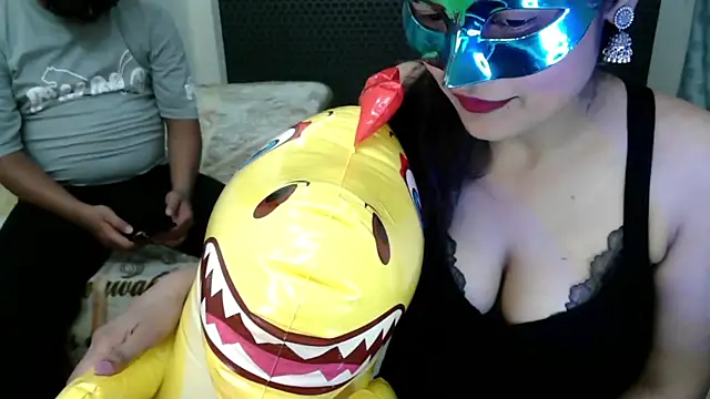 sexyrihana223 online show from 04-21-26, 06:01